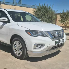 Nissan Pathfinder 2020