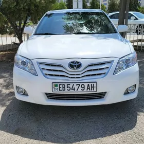 Toyota Camry 2010