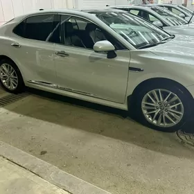 Toyota Camry 2022