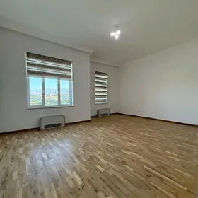 16 TAPGYR 3 KOMNAT