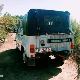 UAZ 469 1996