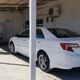 Toyota Camry 2011