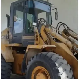 Case STX325 Accusteer 2004