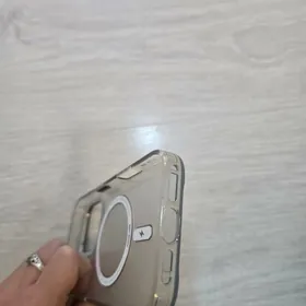 iPhone 16 pro cehol