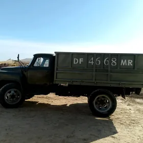 Gaz 52 1981