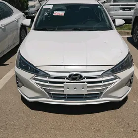 Hyundai Elantra 2020