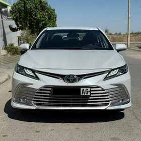 Toyota Camry 2023
