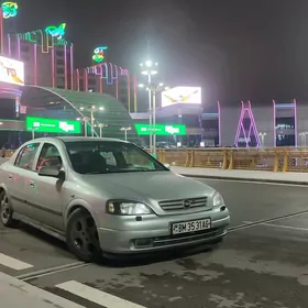 Opel Astra 2000