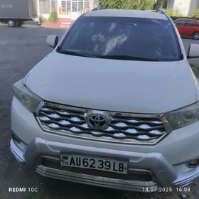 Toyota Highlander 2011