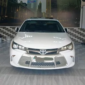 Toyota Camry 2016