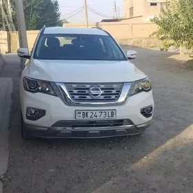 Nissan Pathfinder 2020