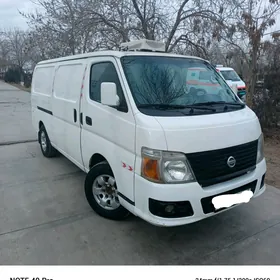 Nissan Urvan 2004