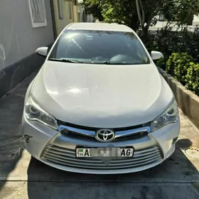 Toyota Camry 2016