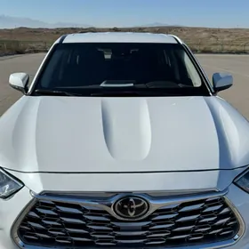 Toyota Highlander 2022
