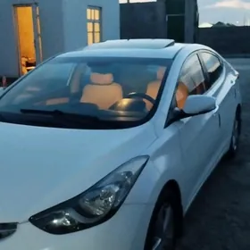 Hyundai Elantra 2013