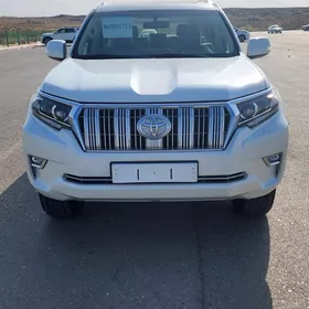 Toyota Land Cruiser Prado 2023