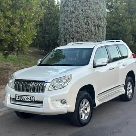 Toyota Land Cruiser Prado 2011