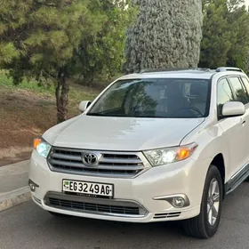 Toyota Highlander 2011