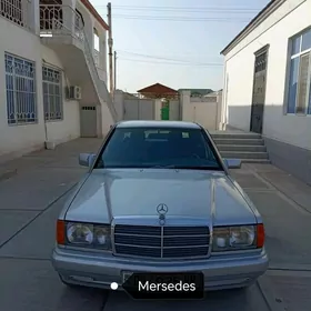 Mercedes-Benz 190E 1990