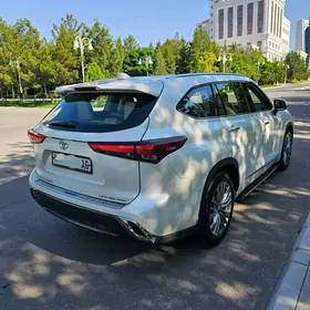 Toyota Highlander 2020