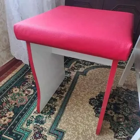 стул
