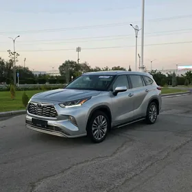 Toyota Highlander 2020
