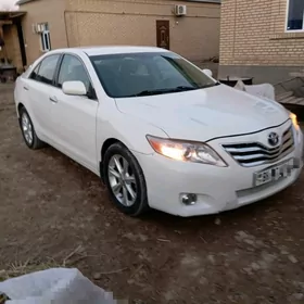 Toyota Camry 2010