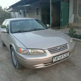 Toyota Camry 1999