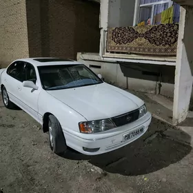 Toyota Avalon 1999