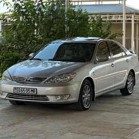 Toyota Camry 2004