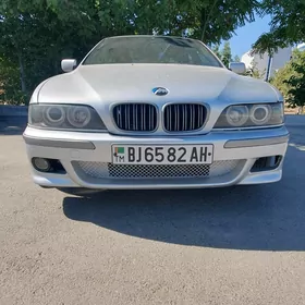 BMW E39 2002