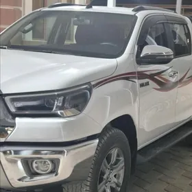 Toyota Hilux 2025