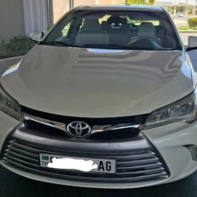 Toyota Camry 2017