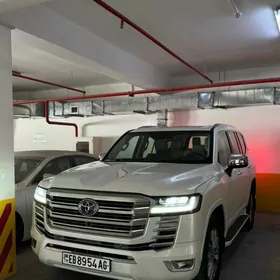 Toyota Land Cruiser 2022