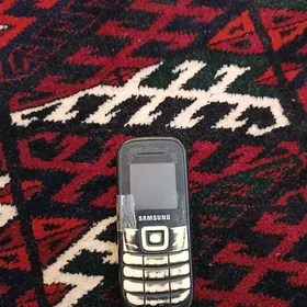 samsung prostoy telefon