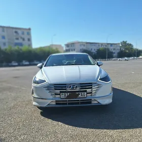 Hyundai Sonata 2021