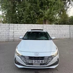 Hyundai Elantra 2021