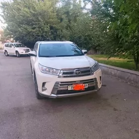 Toyota Highlander 2019