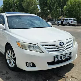 Toyota Camry 2010