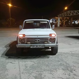 Lada Niva 1992