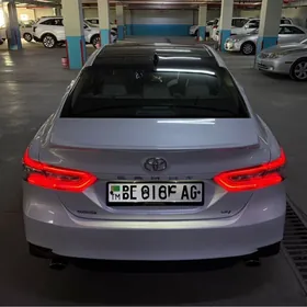 Toyota Camry 2020