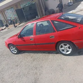 Opel Vectra 1990