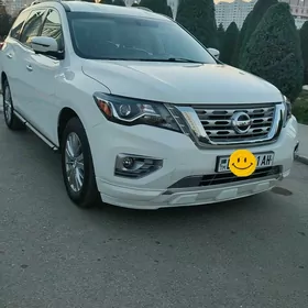 Nissan Pathfinder 2020