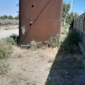 Sisterna, boçka, ýomkost