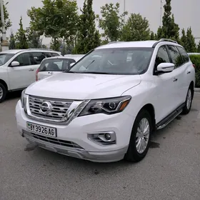 Nissan Pathfinder 2019