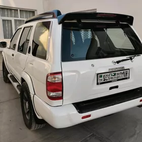 Nissan Pathfinder 2003