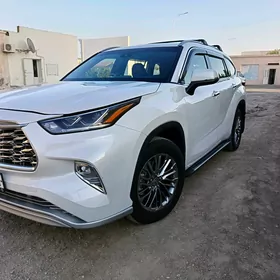 Toyota Highlander 2022