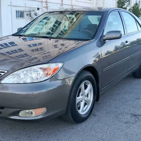 Toyota Camry 2004