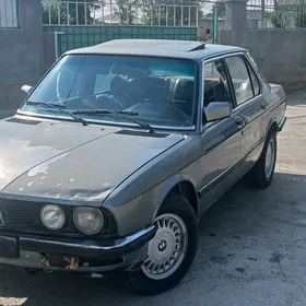 BMW 525 1986