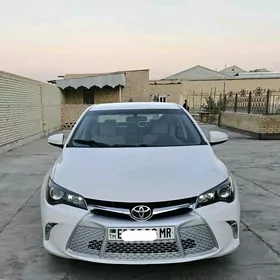 Toyota Camry 2017